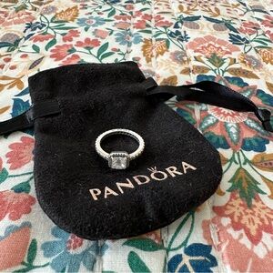 Pandora Square Sparkle Halo Ring
Sterling silver